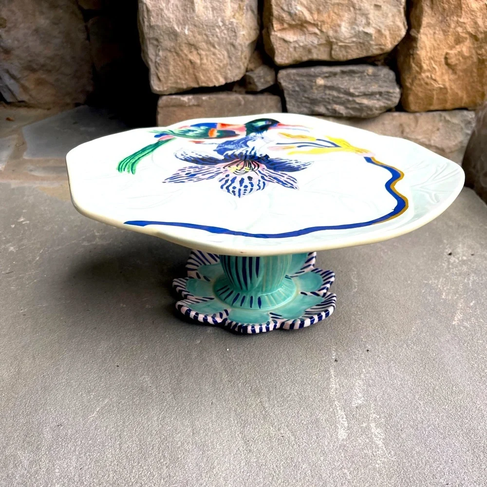 Sarah Gordon Cake Stand